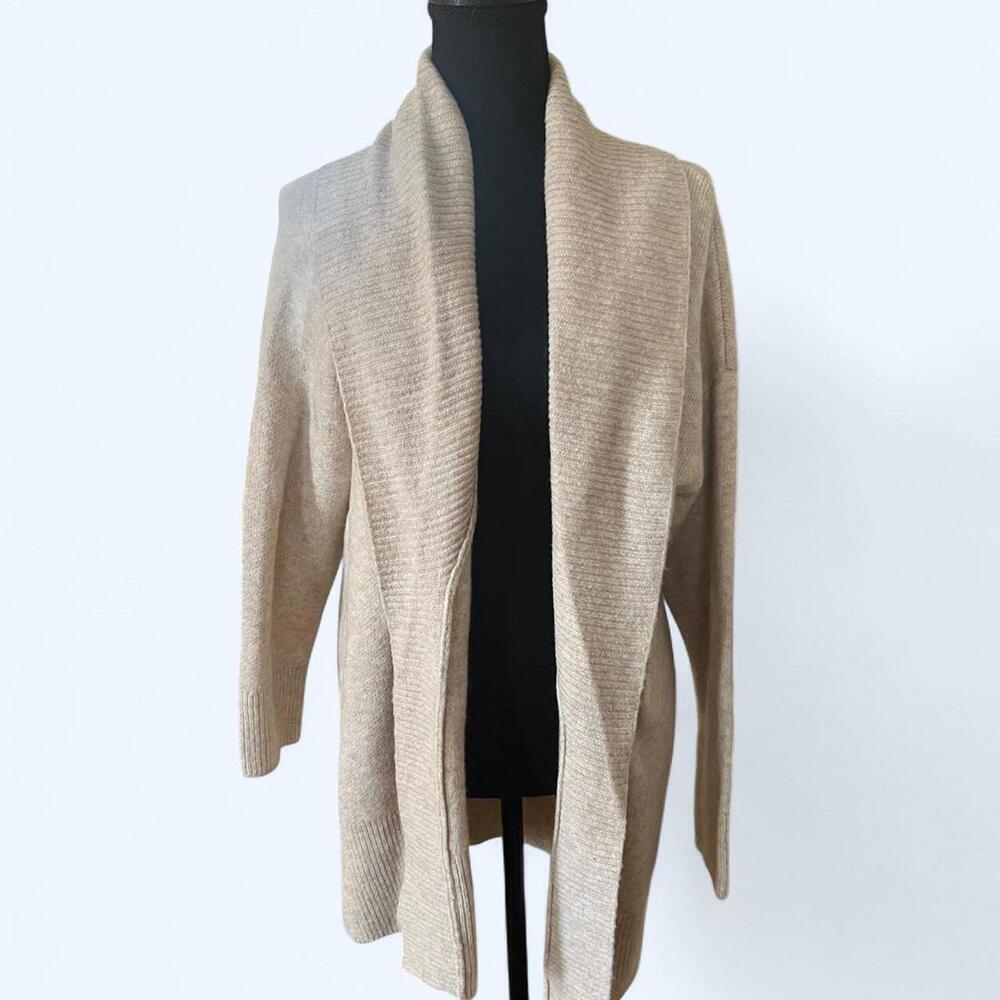 Time and True super cute sweater Size Small Brand new